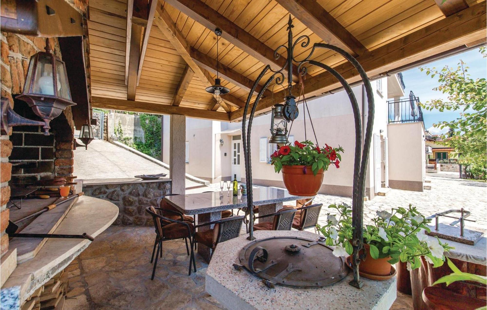 Pet Friendly Apartment In Icici With Wifi Экстерьер фото