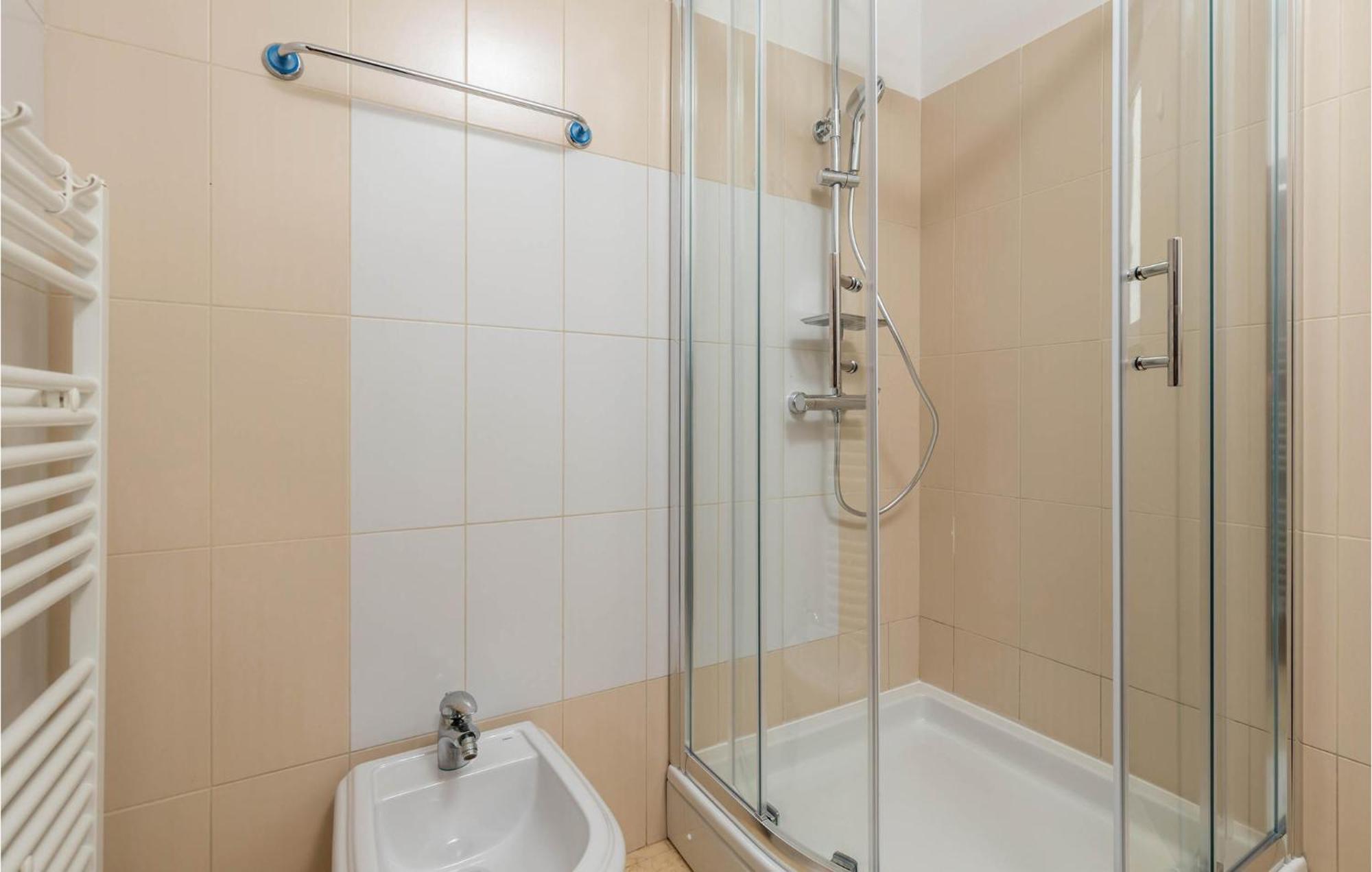 Pet Friendly Apartment In Icici With Wifi Экстерьер фото